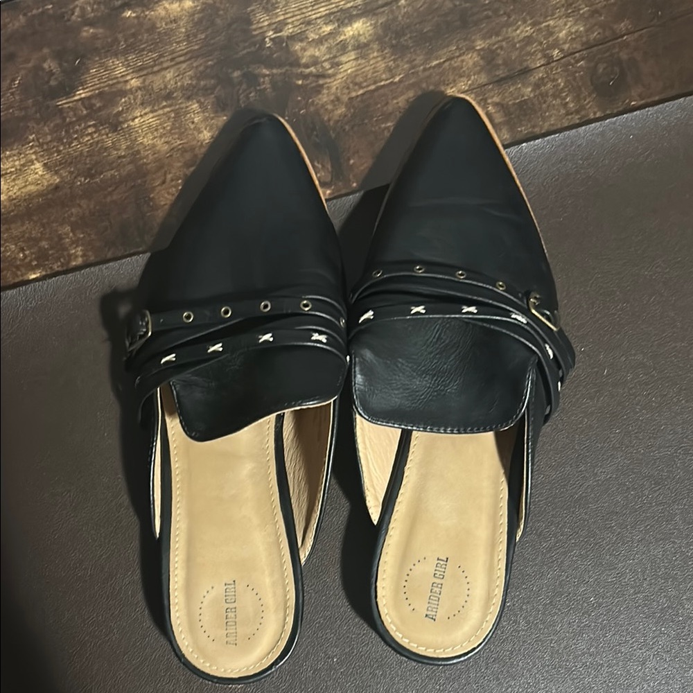 Western Mule Women's Black Studded Slide Sandals